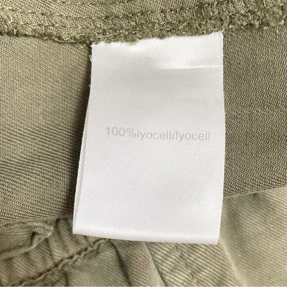Pam & Gela x Revolve Snap Leg Cargo Crop Jogger Pants in Army Green Size P |  XS - Picture 10 of 13